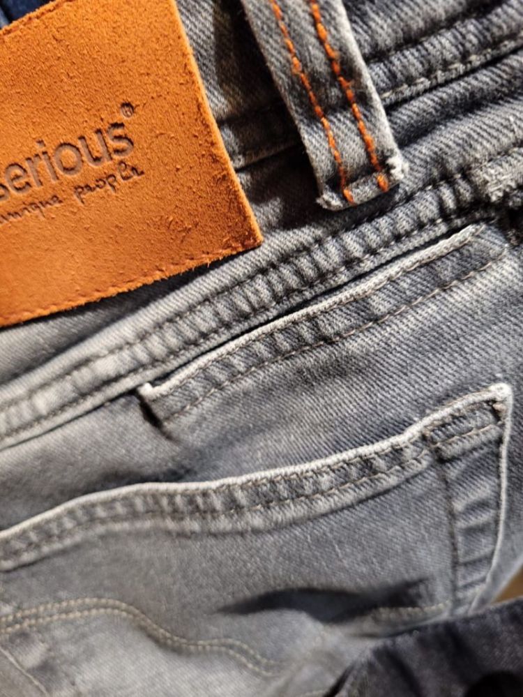 SLIM FIT GREY